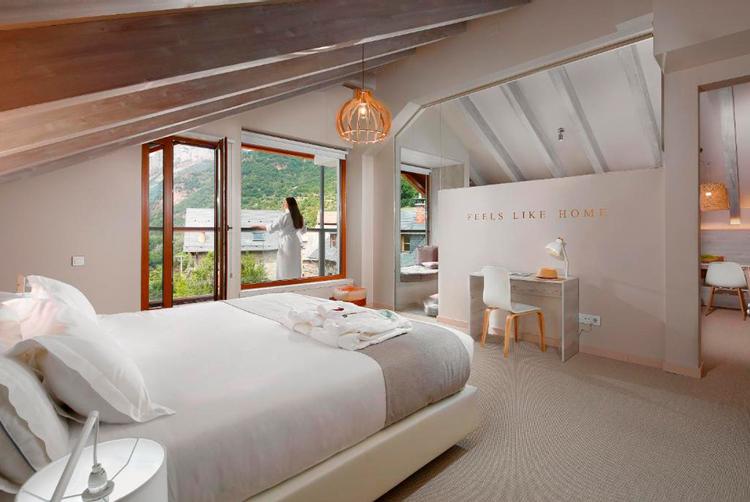 Mediodía Boutique Apartments H&A | Plan - Pirineo Aragonés | 1